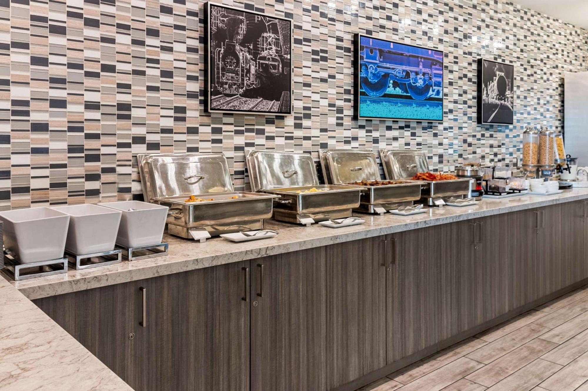 Best Western Premier Winnipeg East Экстерьер фото
